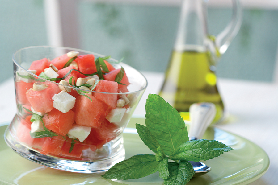 Salade de Pastèque et de Manouri à la Menthe Fraîche et aux Amandes Hachées, par Stelios Parliaros