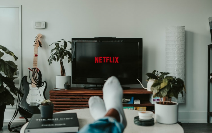 Égayez votre quotidien avec 5 films et séries Netflix 