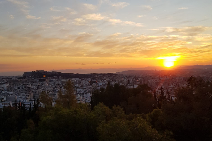 Athènes confinée : La parole à 3 étudiantes françaises venues y étudier